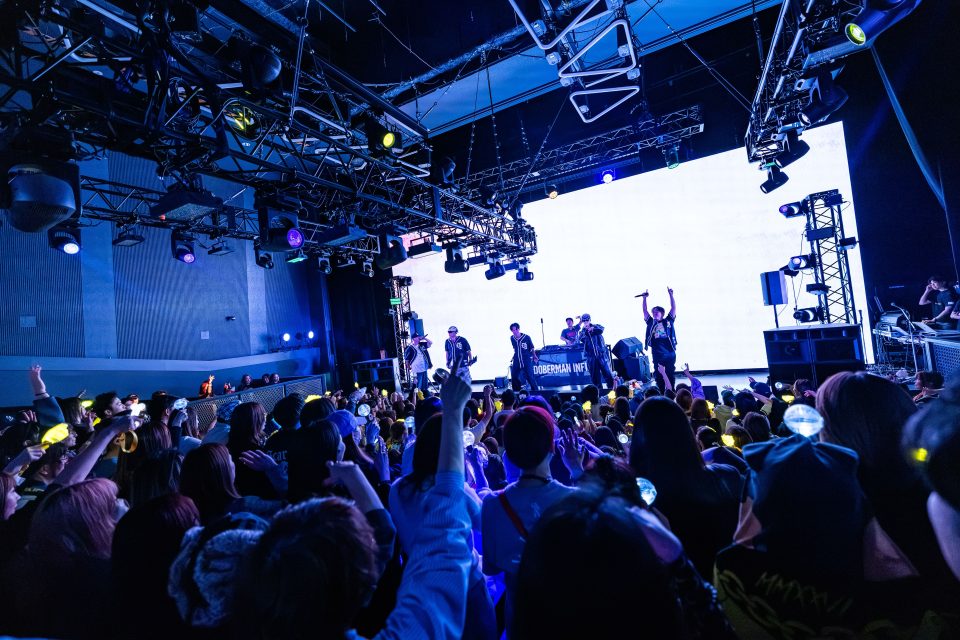 SYNC LIVE! DOBERMAN INFINITY